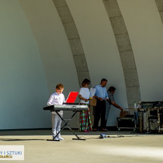 POŁANIEC DZIECIOM - ARTYSTYCZNIE CENTRUM KULTURY I SZTUKI