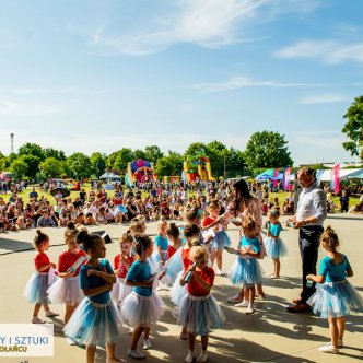 POŁANIEC DZIECIOM - ARTYSTYCZNIE CENTRUM KULTURY I SZTUKI