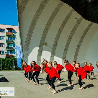 POŁANIEC DZIECIOM - ARTYSTYCZNIE CENTRUM KULTURY I SZTUKI