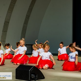 POŁANIEC DZIECIOM - ARTYSTYCZNIE CENTRUM KULTURY I SZTUKI