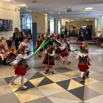 TRADYCYJNY "KOGUCIK" PRZEDSZKOLAKI W CENTRUM KULTURY I SZTUKI