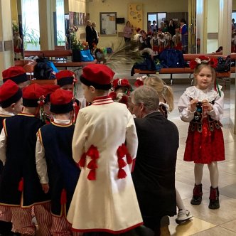 TRADYCYJNY "KOGUCIK" PRZEDSZKOLAKI W CENTRUM KULTURY I SZTUKI