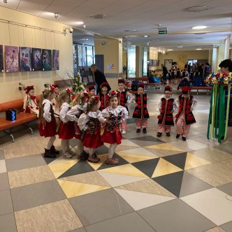 TRADYCYJNY "KOGUCIK" PRZEDSZKOLAKI W CENTRUM KULTURY I SZTUKI