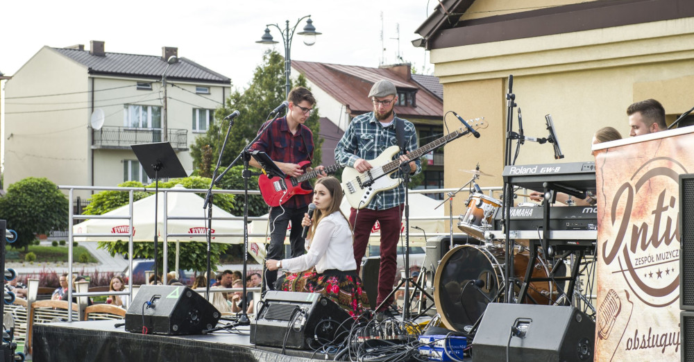 Muzyczne spotkania przy fontannach - INTIVO